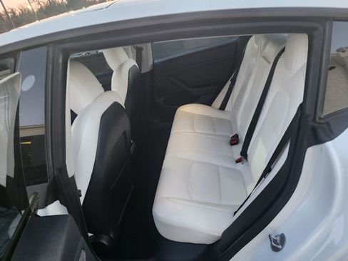 Used 2022 Tesla Model 3 Long Range image 10