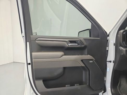 Used 2023 Chevrolet Silverado 1500 ZR2 w/ Technology Package AWD/4WD image 26