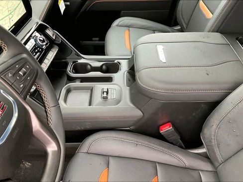 New 2026 GMC Sierra 2500 AT4 w/ AT4 Premium Plus Package image 9