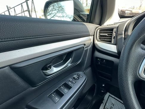 Used 2020 Honda CR-V LX image 14