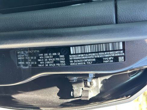 Used 2021 Jeep Renegade Limited AWD/4WD image 25