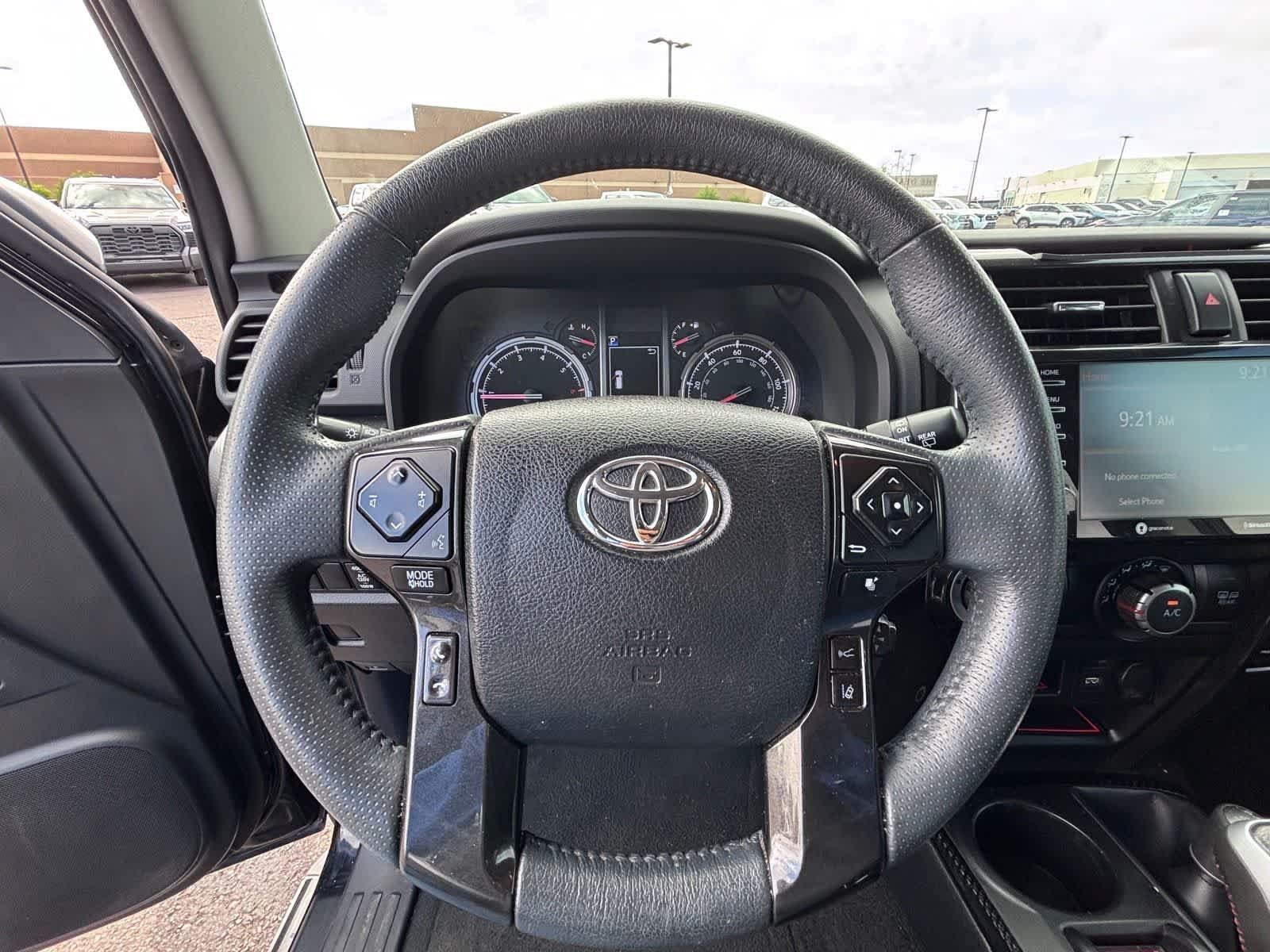 Used 2022 Toyota 4Runner TRD Off-Road AWD/4WD image 17