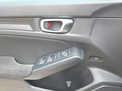 Used 2023 Honda Civic Sport image 12