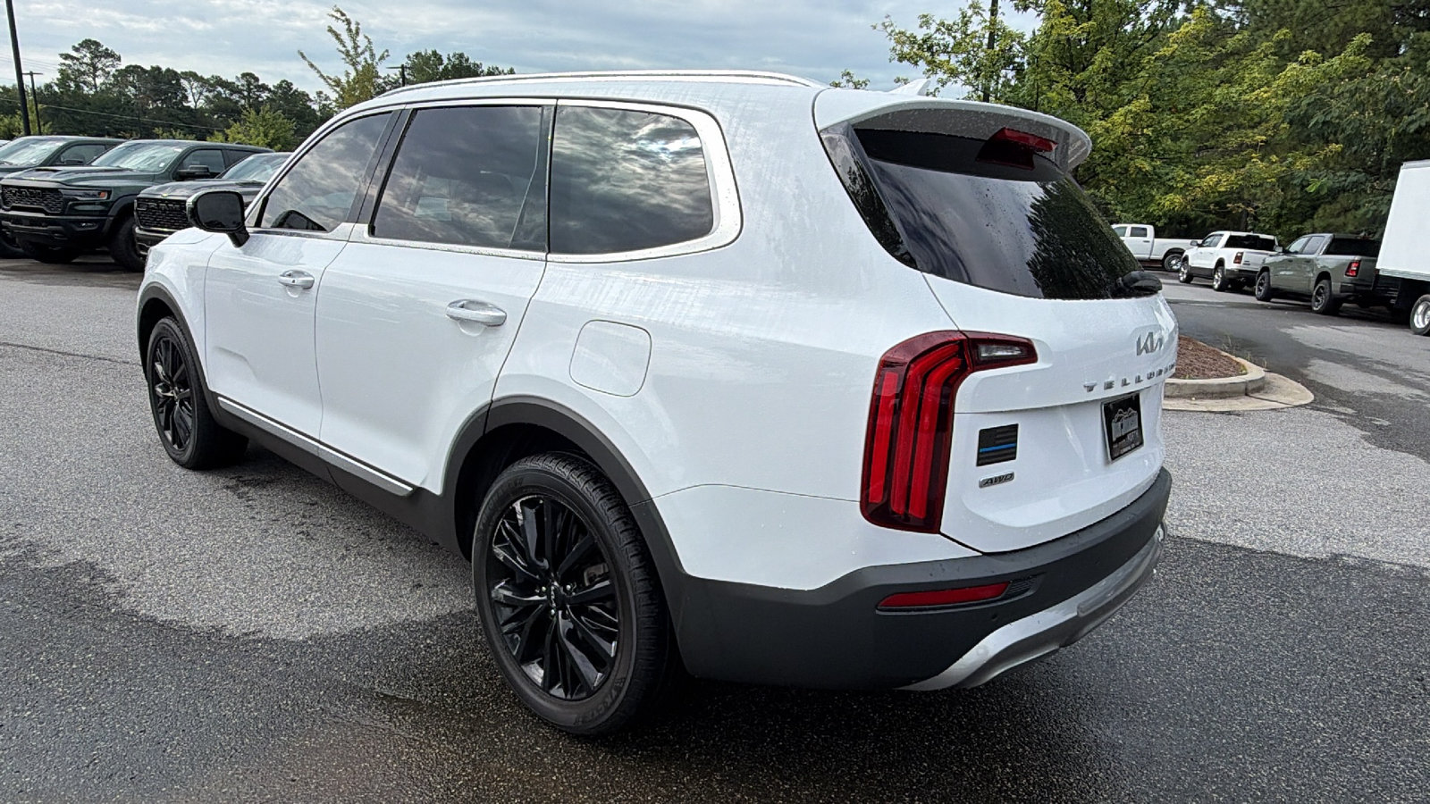 Used 2022 Kia Telluride SX w/ SX Prestige Package AWD/4WD image 10