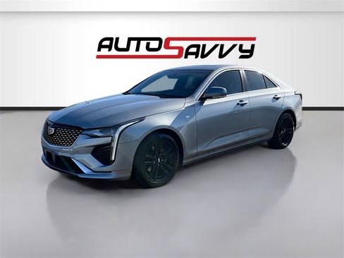 Used 2025 Cadillac CT4 Luxury image 3