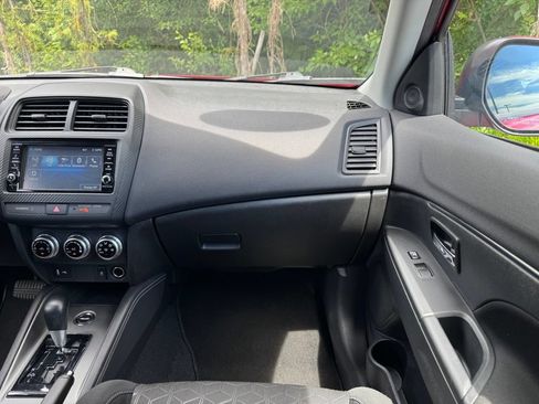Used 2024 Mitsubishi Outlander Sport ES AWD/4WD image 26
