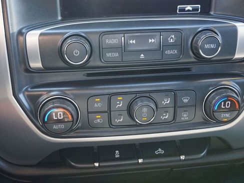 Used 2017 GMC Sierra 1500 SLE w/ SLE Value Package image 32