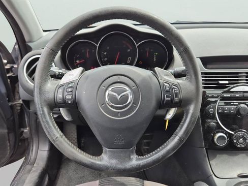 Used 2006 MAZDA RX-8 w/ Sport Pkg RWD image 12