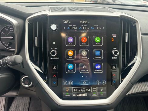 Used 2025 Subaru Ascent Premium image 29