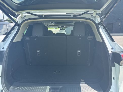 Certified 2026 INFINITI QX60 Luxe w/ Cargo Package AWD/4WD image 10