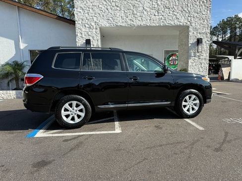 Used 2013 Toyota Highlander Plus image 15