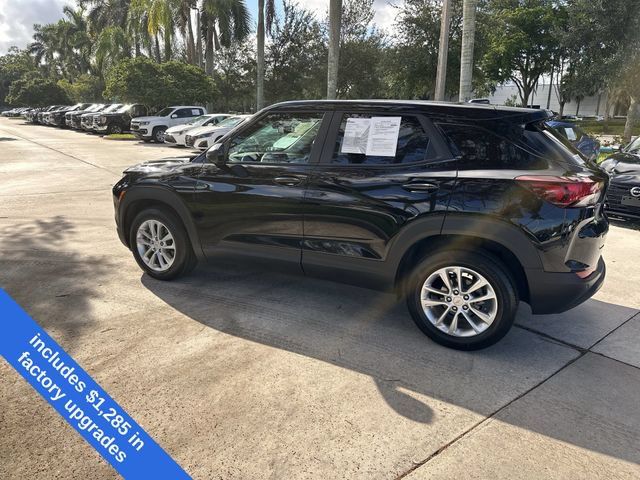 Used 2024 Chevrolet TrailBlazer LS w/ LS Convenience Package FWD image 21