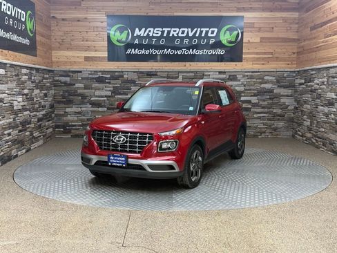 Certified 2023 Hyundai Venue SEL image 4