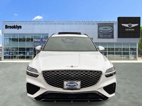 Used 2025 Genesis GV70 3.5T Sport w/ Sport Advanced Package image 10