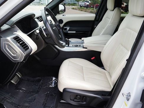 Used 2019 Land Rover Range Rover Sport Supercharged AWD/4WD image 10