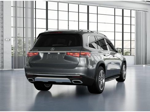 Used 2026 Mercedes-Benz GLS 450 4MATIC image 23