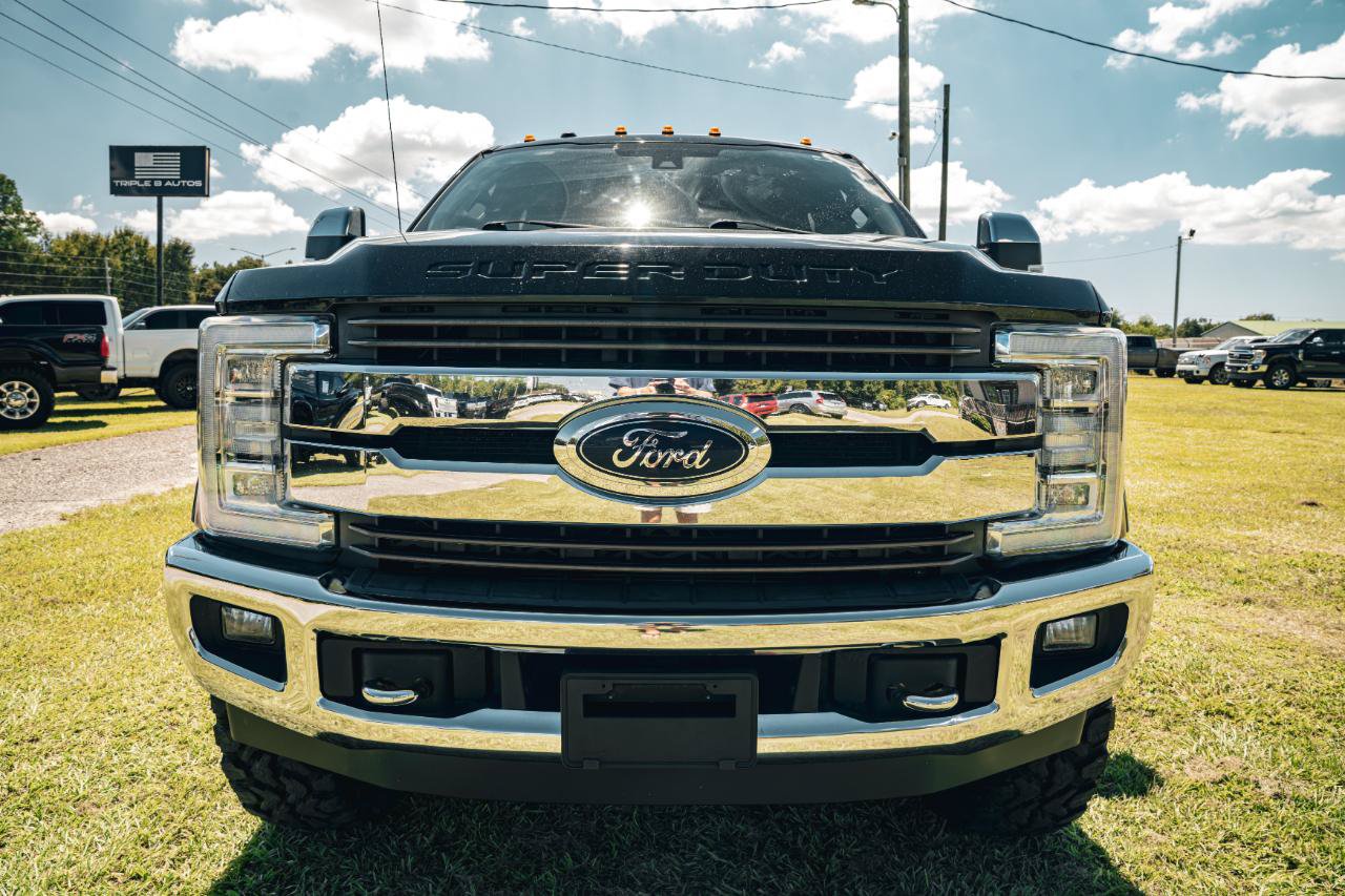 Used 2018 Ford F250 King Ranch w/ King Ranch Ultimate Package AWD/4WD image 3