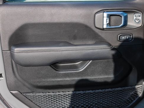 Used 2022 Jeep Wrangler Unlimited Sahara w/ LED Lighting Group image 20