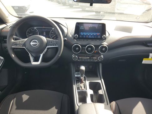 New 2025 Nissan Sentra SR w/ Midnight Edition image 12