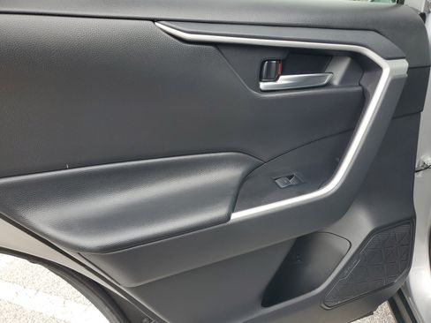Used 2024 Toyota RAV4 XLE FWD image 12