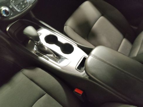 Used 2021 Chevrolet Malibu LT FWD image 26