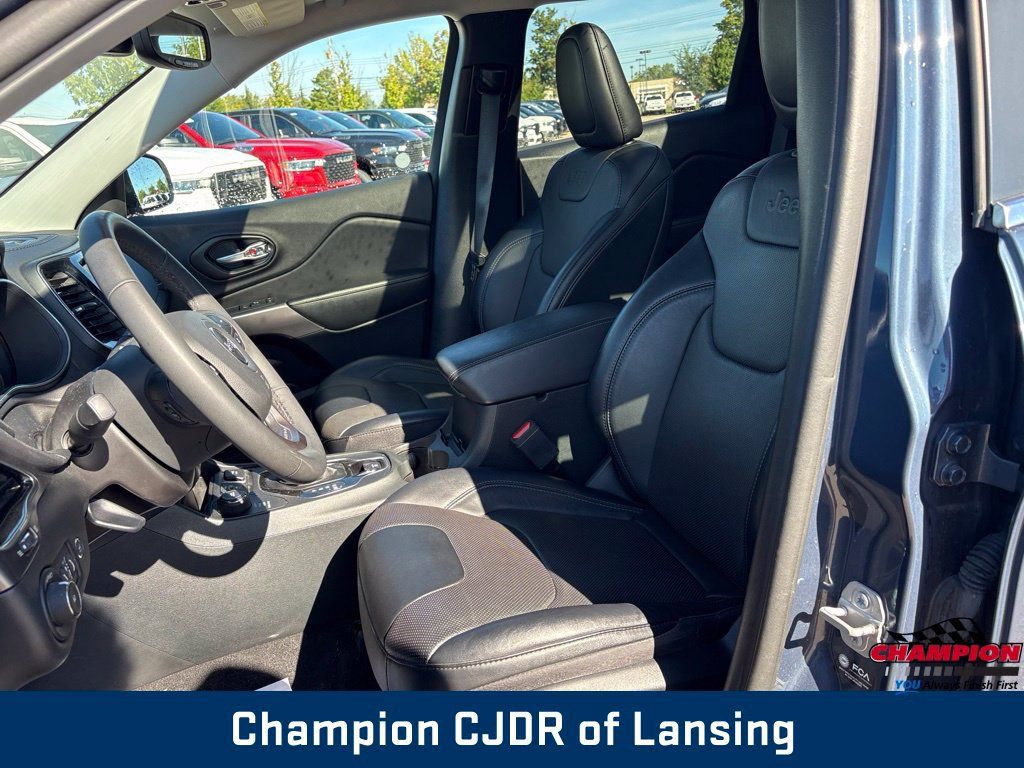 Used 2022 Jeep Cherokee Limited w/ Sun & Sound Group AWD/4WD image 13