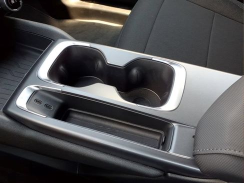 New 2026 Chevrolet Equinox EV LT FWD image 9