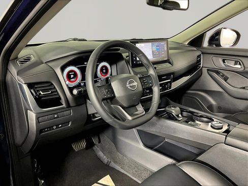 Certified 2025 Nissan Rogue SL AWD/4WD image 17