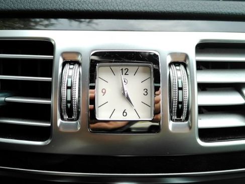 Used 2014 Mercedes-Benz E 250 BlueTEC Sedan image 43