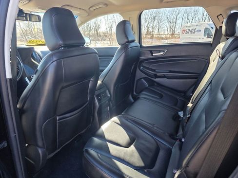 Used 2022 Ford Edge Titanium w/ Equipment Group 301A AWD/4WD image 33
