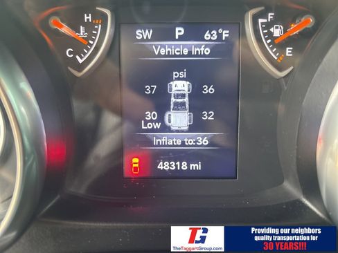 Used 2023 Jeep Gladiator Sport image 15