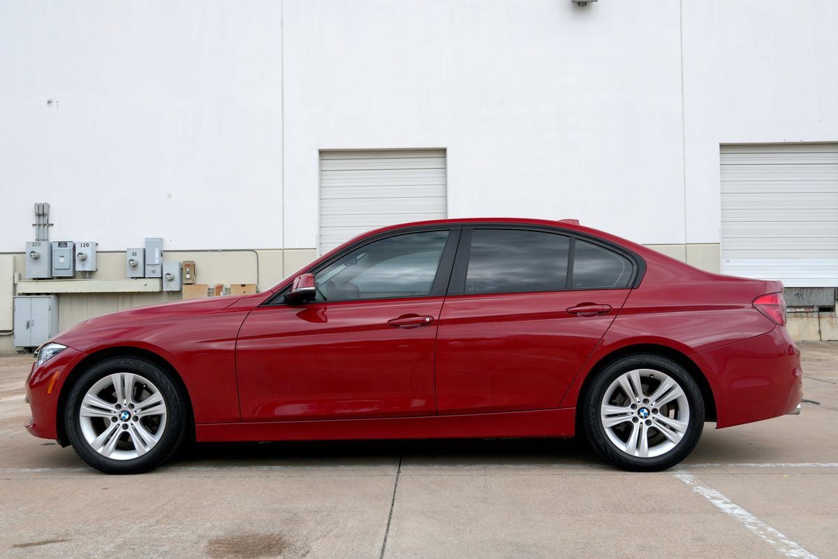 Used 2018 BMW 320i Sedan w/ Convenience Package RWD image 16