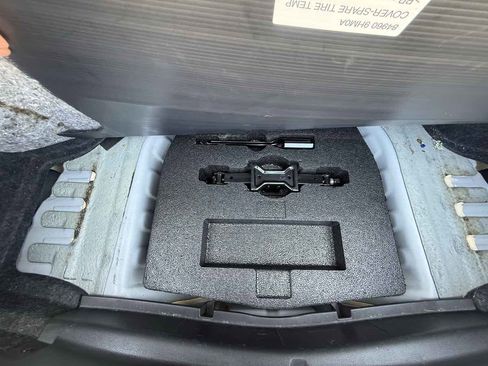 Used 2015 Nissan Altima 2.5 SV FWD image 24