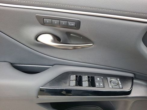 Certified 2025 Lexus ES 350 w/ Premium Package FWD image 13