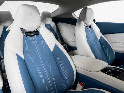 Used 2024 Maserati GranTurismo Folgore image 32