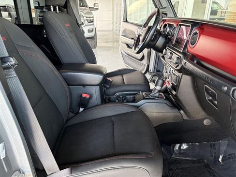 Used 2021 Jeep Wrangler Unlimited Rubicon AWD/4WD image 29