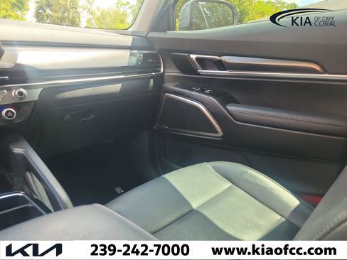 Used 2024 Kia Telluride LX FWD image 16