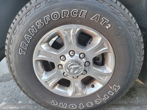 Used 2024 RAM 2500 Big Horn w/ Snow Chief Group AWD/4WD image 8