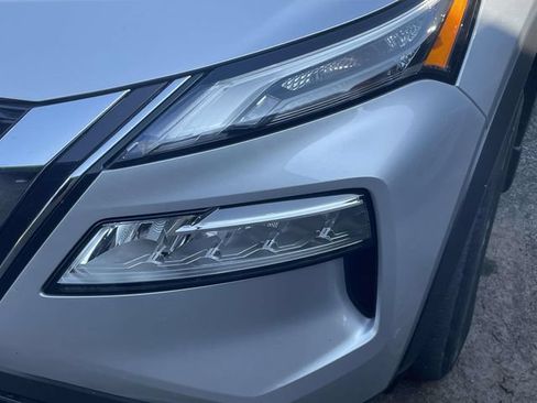 Used 2023 Nissan Rogue SV w/ SV Premium B Package FWD image 8