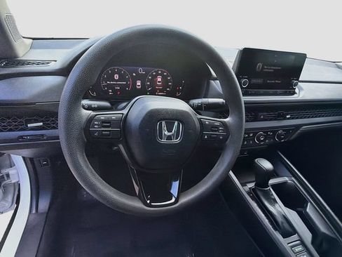 Used 2024 Honda Accord EX image 11
