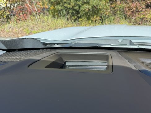 New 2026 GMC Acadia Denali w/ Super Cruise Package image 33