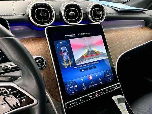 Certified 2023 Mercedes-Benz GLC 300 image 29