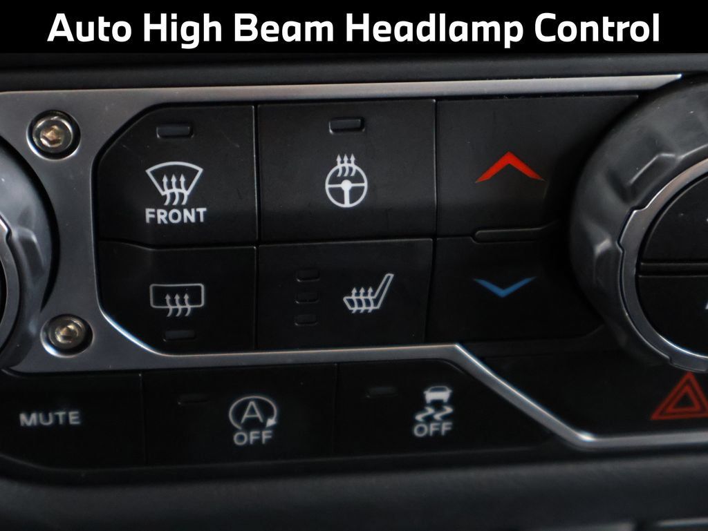 Used 2025 Jeep Wrangler Unlimited Rubicon AWD/4WD image 26