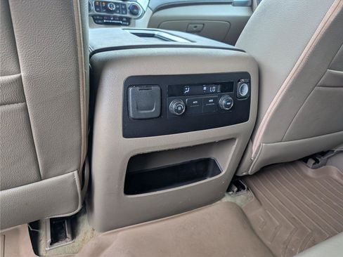 Used 2016 Chevrolet Tahoe LS w/ Enhanced Driver Alert Package RWD image 28