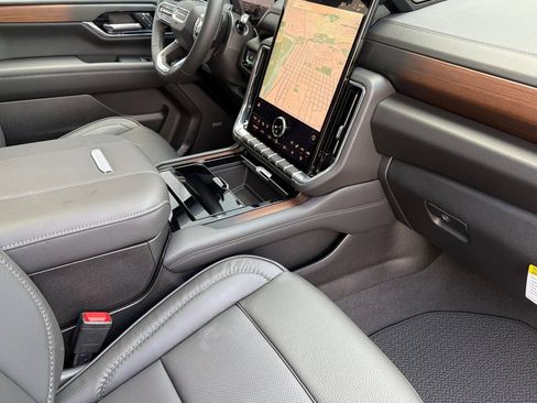 New 2026 GMC Yukon XL Denali AWD/4WD image 15