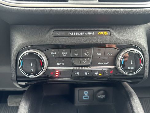 Used 2022 Ford Escape SEL image 18