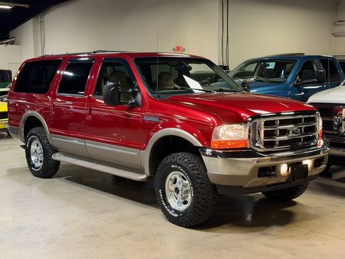 Used 2002 Ford Excursion Limited AWD/4WD image 32