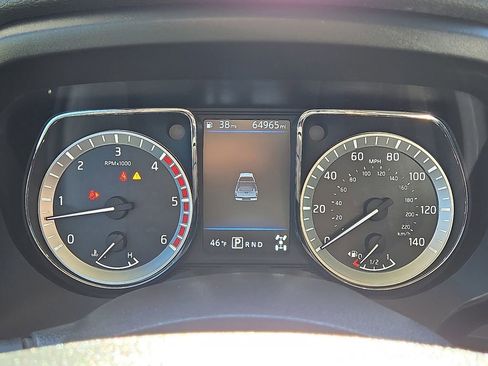 Used 2019 Nissan Titan PRO-4X w/ Pro-4x Convenience Package image 26