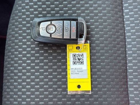 Certified 2023 Ford Escape ST-Line w/ Tech Pack #1 AWD/4WD image 35