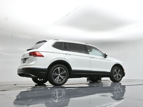 Used 2019 Volkswagen Tiguan SEL image 52